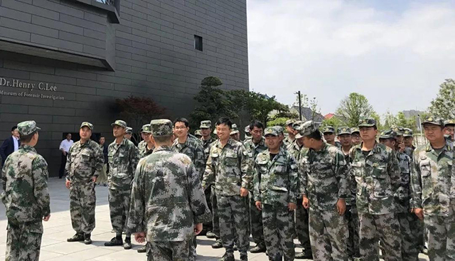 各单位“思廉日”来李昌钰刑侦科学博物馆参观学习(图4) 各单位“思廉日”来李昌钰刑侦科学博物馆参观学习(图4)